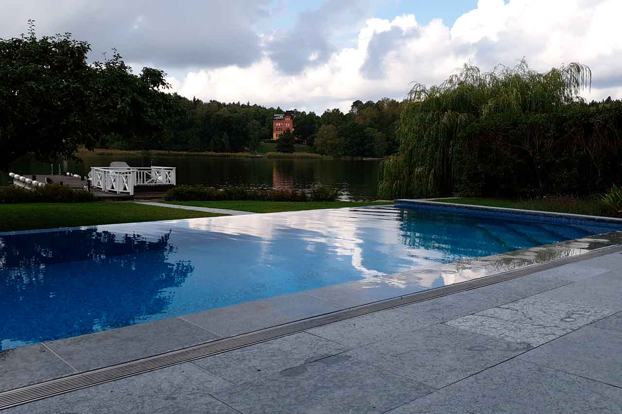Pool 1